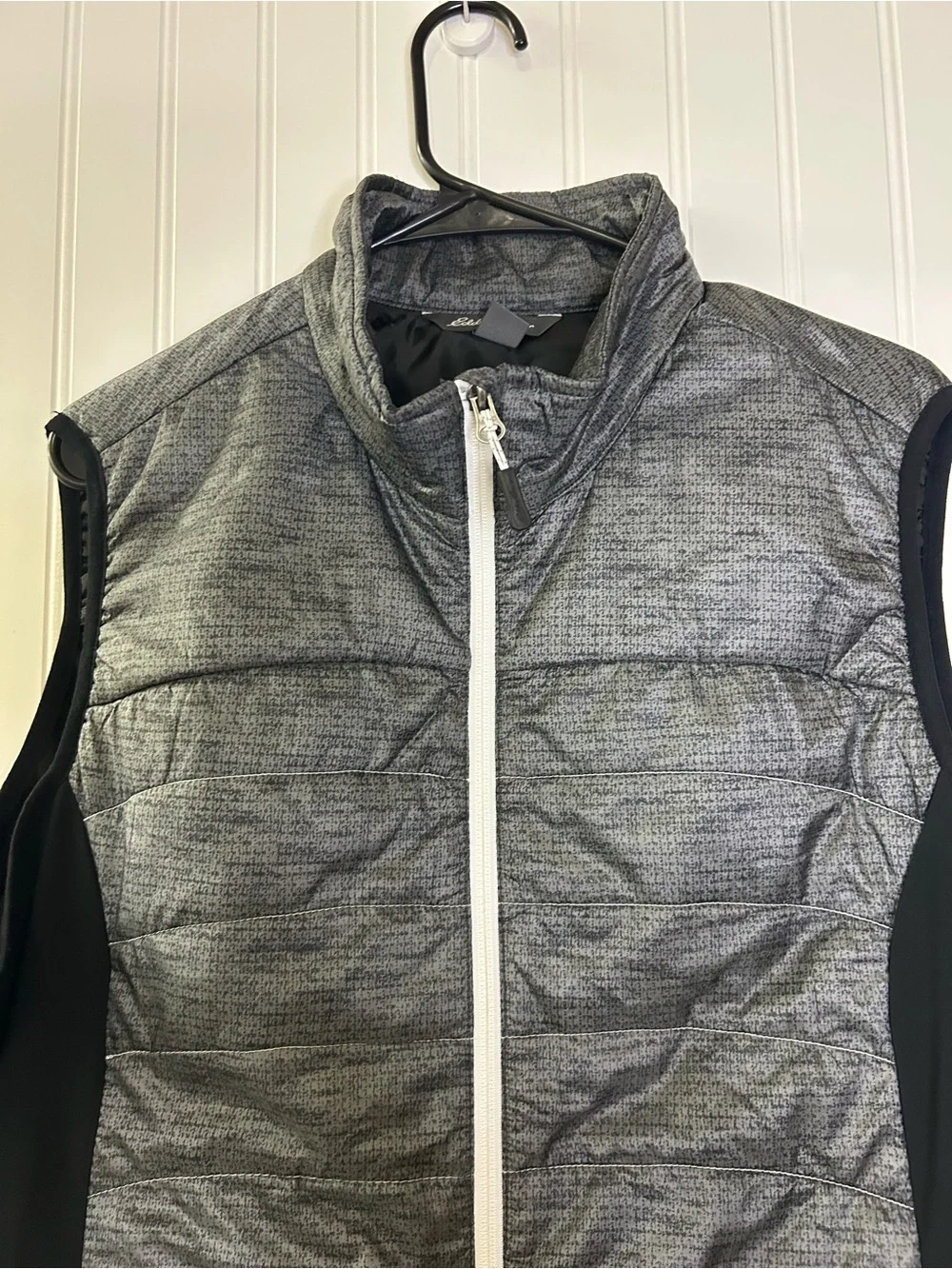 Eddie Bauer Quilted Gray & Black Sleeveless Puffer Vest Size 2XL